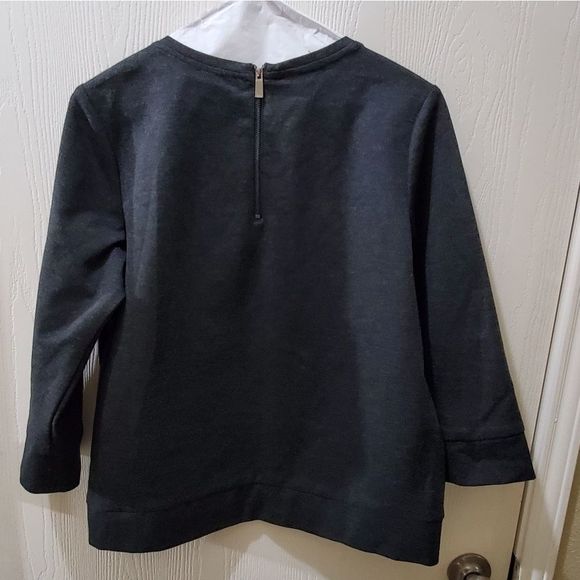 Vince‎ Camuto jeweled bibb neckline zippered crop sweatshirt size medium - Picture 2 of 5